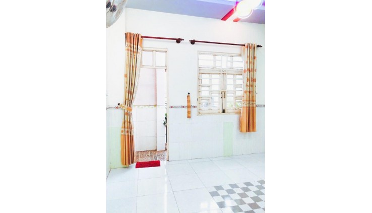 NÓNG NÓNG - NHỈNH HƠN 5 TỶ - 74M2(4x18) - LÔ GÓC 2 MẶT VỪA Ở VỪA KINH DOANH - 4 TẦNG SÂN THƯỢNG - HƯƠNG LỘ 2 - XE HƠI NGỦ TRONG NHÀ.